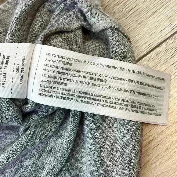 Abercrombie & Fitch Grey Turtleneck Sweater Size Large - Picture 6 of 8